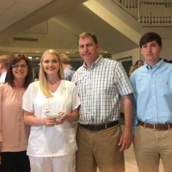 Meet your Posher, Debra - Picture 1 of 1